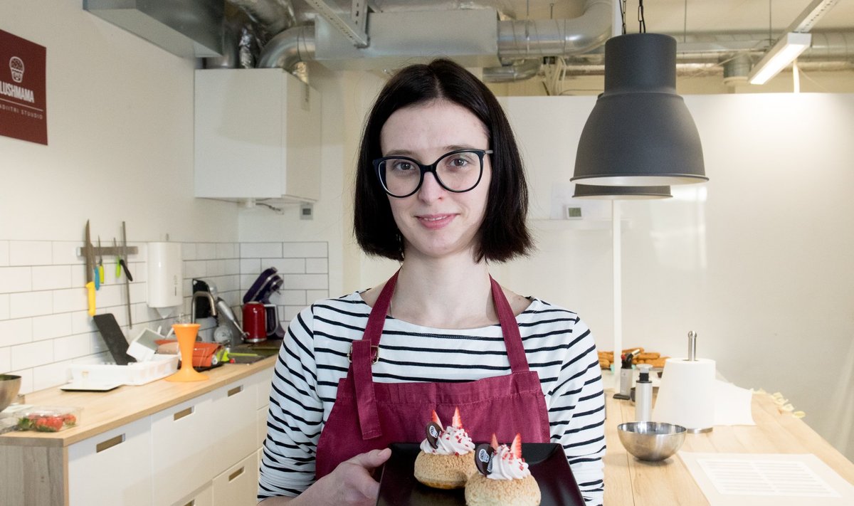 Krõbeda pealiskihi ja kreemitäidisega keedutainast koogikesed on Prantsuse köögi ajatu klassika, mille valmistamine on jõukohane ka kodusele küpsetajale, ütleb Anna Šahhulina.