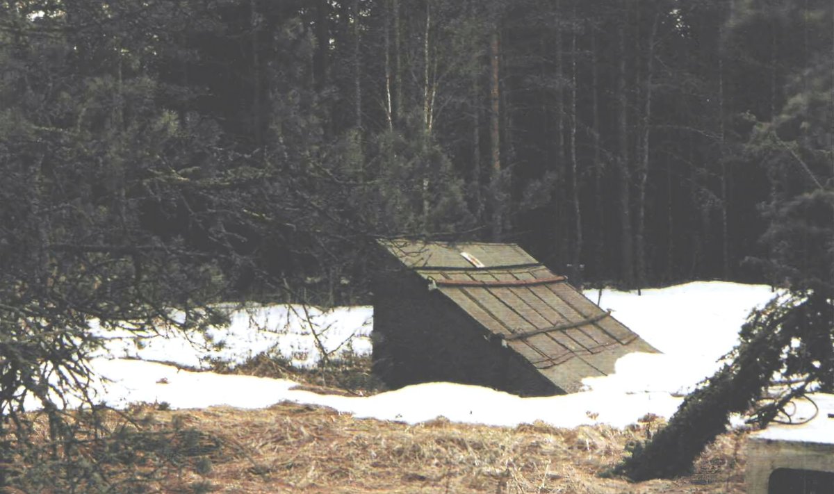 Teed radioaktiivsete jäätmete juurde takistasid metalluksed tabalukkudega, mille kolm varast läbi lõikasid.