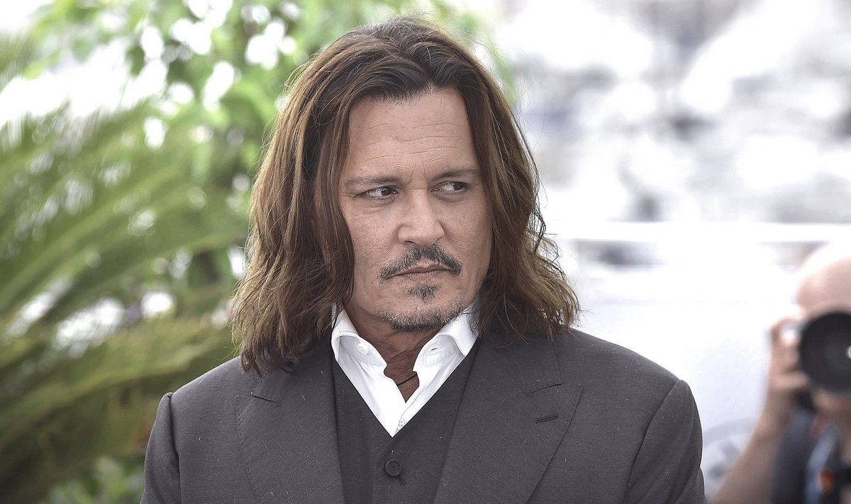 Johnny Depp Cannes'is.