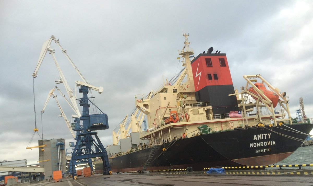 Nädalavahetusel jõudis Muuga sadamasse laev, mis võtab pardale 25 000 tonni kollast hernest ja viib selle Indiasse. Laeva täitmisel teevad koostööd kõik suuremad Eesti viljakauplejad.
