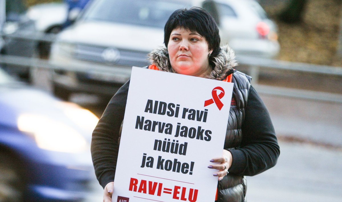AIDS-i ravi nõudvad protestijad sotsiaalministeeriumi ees