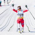 Maailma parim naissuusataja Therese Johaug näitas võistlusrajal Petter Northugile kindlalt koha kätte