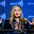 FOTOD | Valus vaatepilt! Madonna näitab operatsioonijärgset armi
