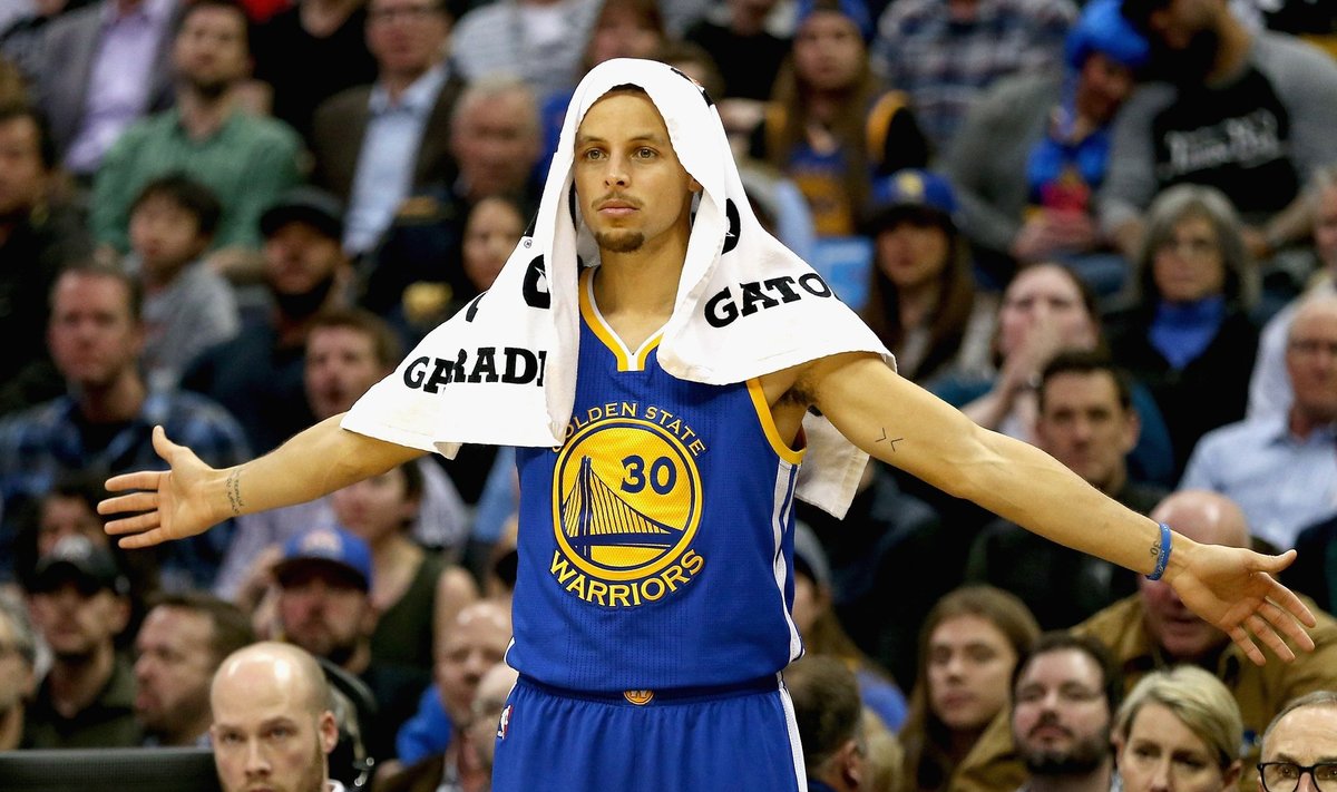 Golden State Warriors v Denver Nuggets