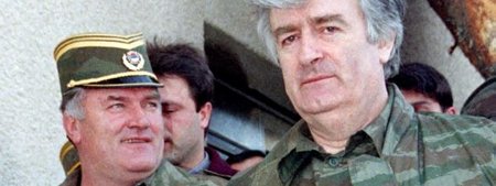 Bosnia sõjakuritegudes süüdistatavad kindralkolonel Ratko Mladić ja Radovan Karadžić