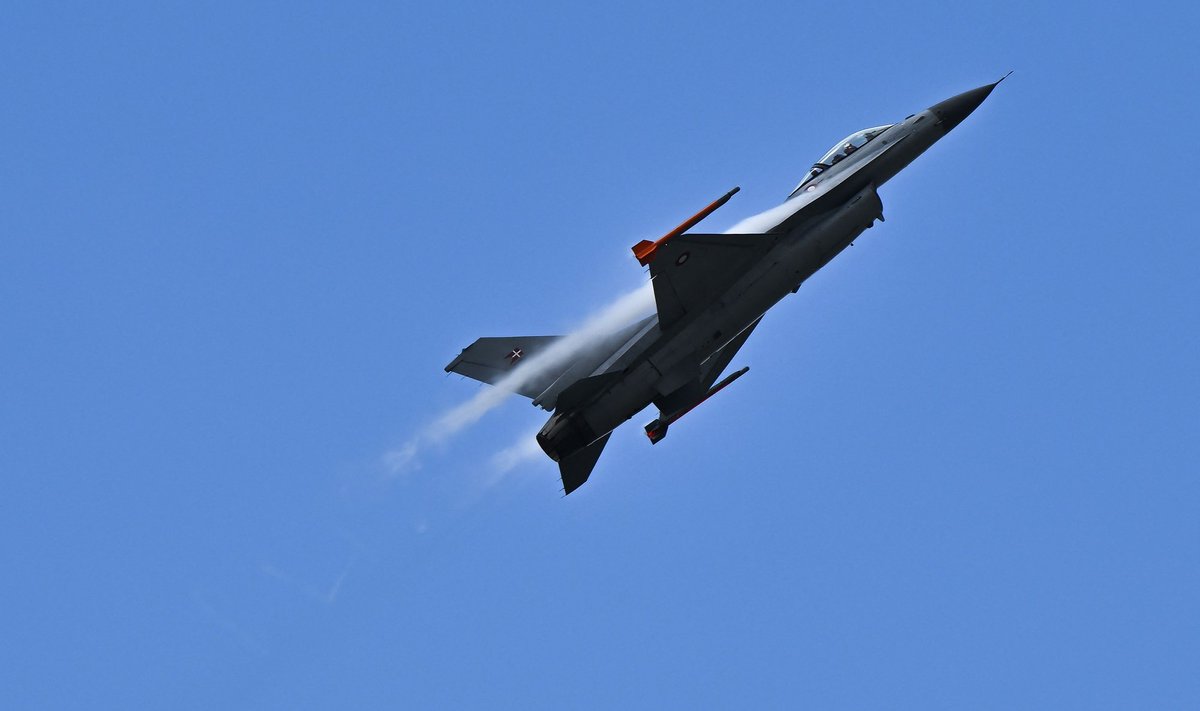 Hävitaja F-16