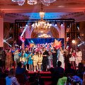 VAATA JÄRGI | Sinimustvalge lehvis esimest korda Junior Eurovisionil! Vaata, kuidas läks Arhannal punasel vaibal