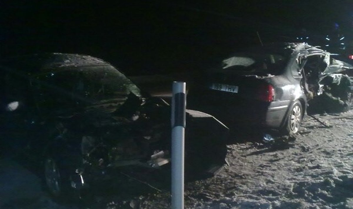 Tartumaal Nõo kandis hukkus kahe auto kokkupõrkes üks kannatanutest.
