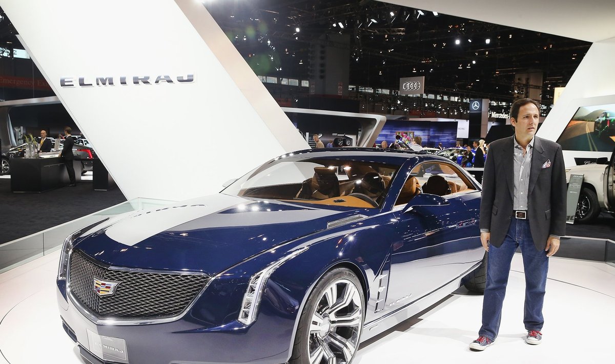 General Motors esitles veebruaris Chicagos oma kontseptautot Elmiraj. Arvata võib, et uued seadmed saavad esialgu kallimad mudelid nagu Cadillac. 