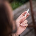 Вредно ли жить с курящими соседями и можно ли запретить им дымить в окно