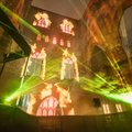 VIDEO ja FOTOD | Võimas valgusshow pani 800-aastase Tartu toomkiriku varemed sajas eri värvis värvis helendama
