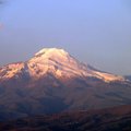 Cayambe vulkaan: Ainus koht Ekvaatoril, kus on aasta ringi lumi maas