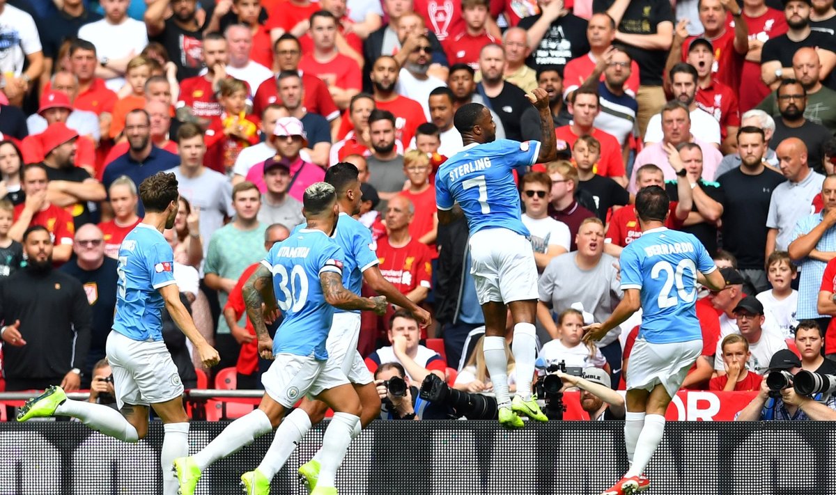 Manchester City mängijad said eile Liverpooli poolehoidjate nina all rõõmustada.