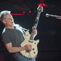 Keelest ilmajäämine, rajud peod ja haigused - kitarrist Eddie Van Haleni elu kõigi oma pahedega