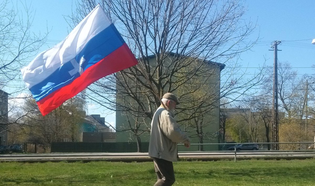 Vene lipuga mees Koplis