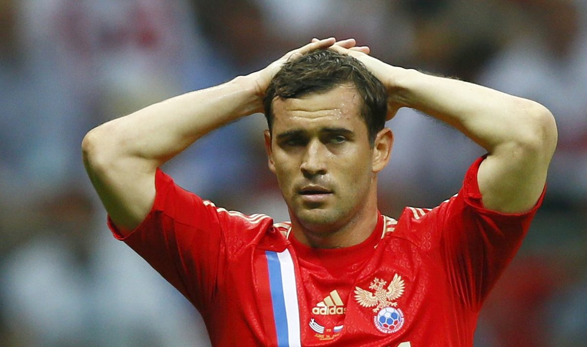 Russia's Kerzhakov reacts during their Group A Euro 2012 soccer match against Greece at the National stadium in Warsaw