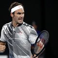 Roger Federeril seisab ees tõsine jutuajamine Barcelona vutitähega