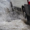 Autosõidu ABC: halva ilmaga vihmamärjal teel sõitmise põhireeglid
