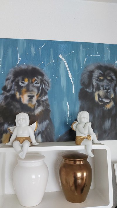 Kairi maalitud koerad