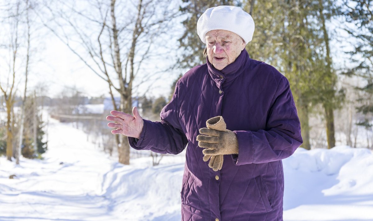 Meedy Hiielo, Perjatsi küla üks viimaseid eestlasi, mäletab oma koduküla ka sellest ajast, kui igas talus elu käis. Nüüdsed jalutuskäigud küla peal teevad naise nukraks – see on tühjaks jäänud rahvast ja veel tühjemaks eestlastest.