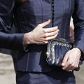 Не просто привычка: почему Кейт Миддлтон обычно носит сумочку в левой руке