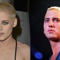 NAGU KAKS TILKA VETT: Eminemi suurim fänn? Kristen Stewart astus kaamerate ette julge soenguga