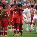 VIDEO: Tiitlikaitsja pääses naiste MM-il poolfinaali, korraldajamaa langes