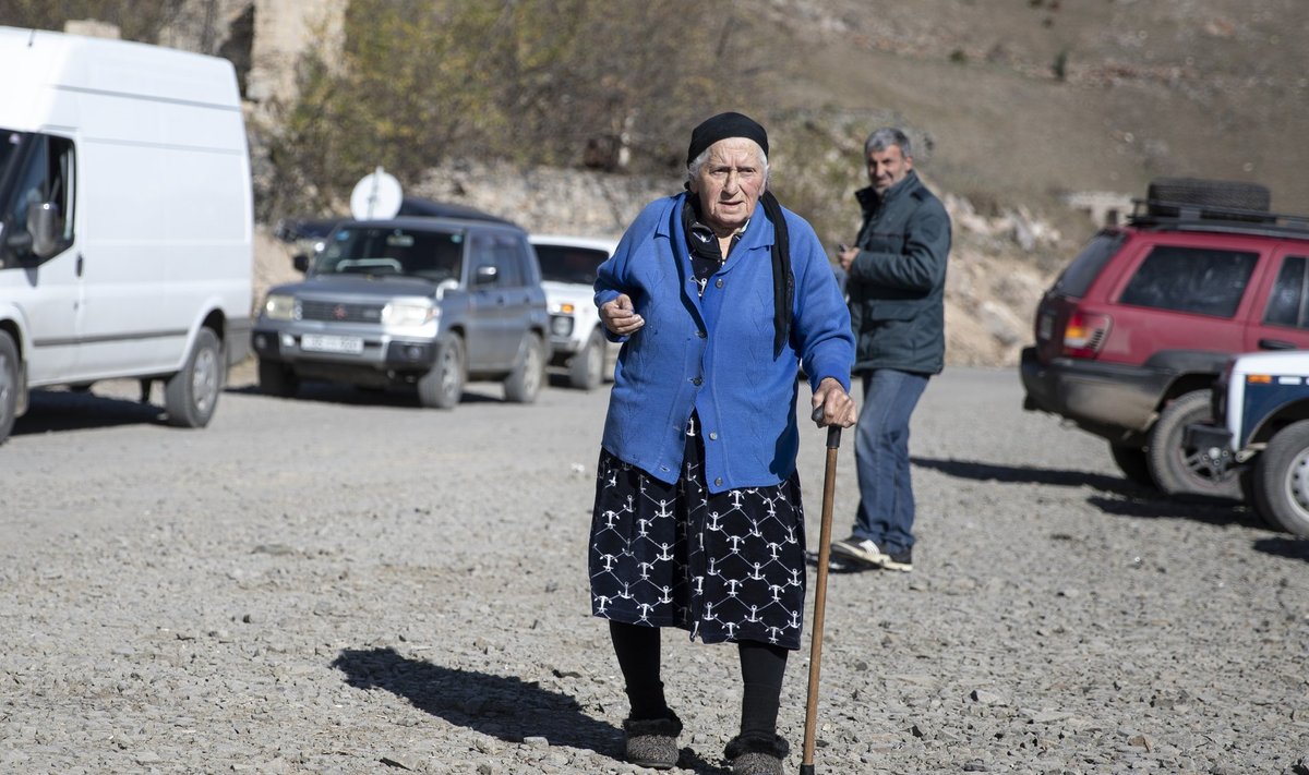 Põgenikud pühapäeval Mägi-Karabahhi ja Armeeniat ühendaval teel