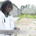 HOMSES PÄEVALEHES: Pildikesi Vao külas elavatest pagulastest: VAATA, kuidas noor Faiz harjutab igapäevaselt eesti keeles rääkimist