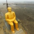 FOTOD: Hiinas püstitati keset põlde Mao Zedongi tohutusuur kuldne kuju