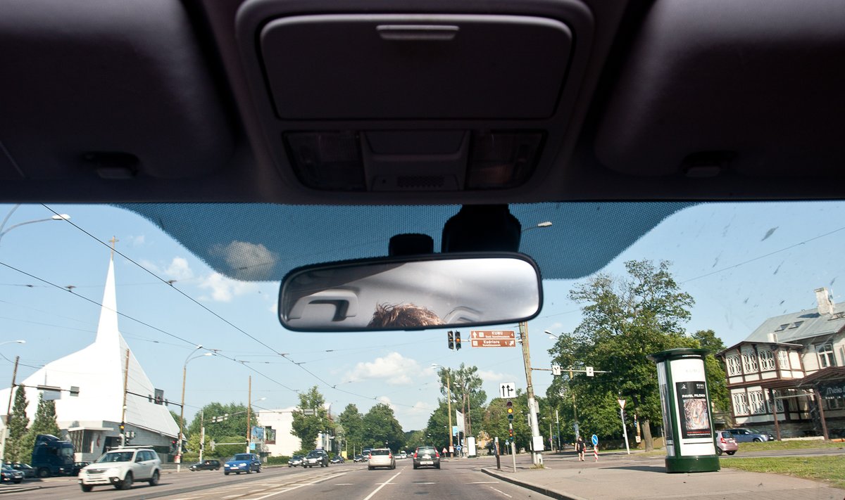 Enne pikemat sõitu võiks tutvuda teeoludega (tarktee.ee, Waze), kus on näha marsruudil olevate teeilmajaamade andmed - temperatuurid, kaamerapildid.