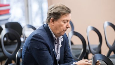 Laagri kool palkas kirjandusõpetajaks EKRE liikmest pornokirjaniku