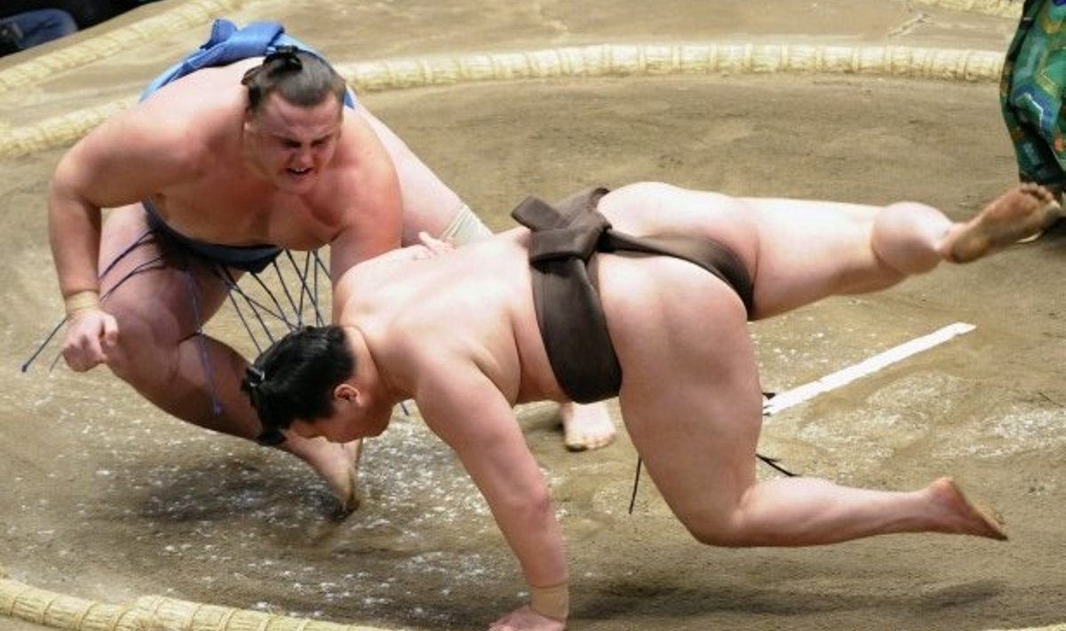 Baruto alistab yokozuna Hakuho, sumo