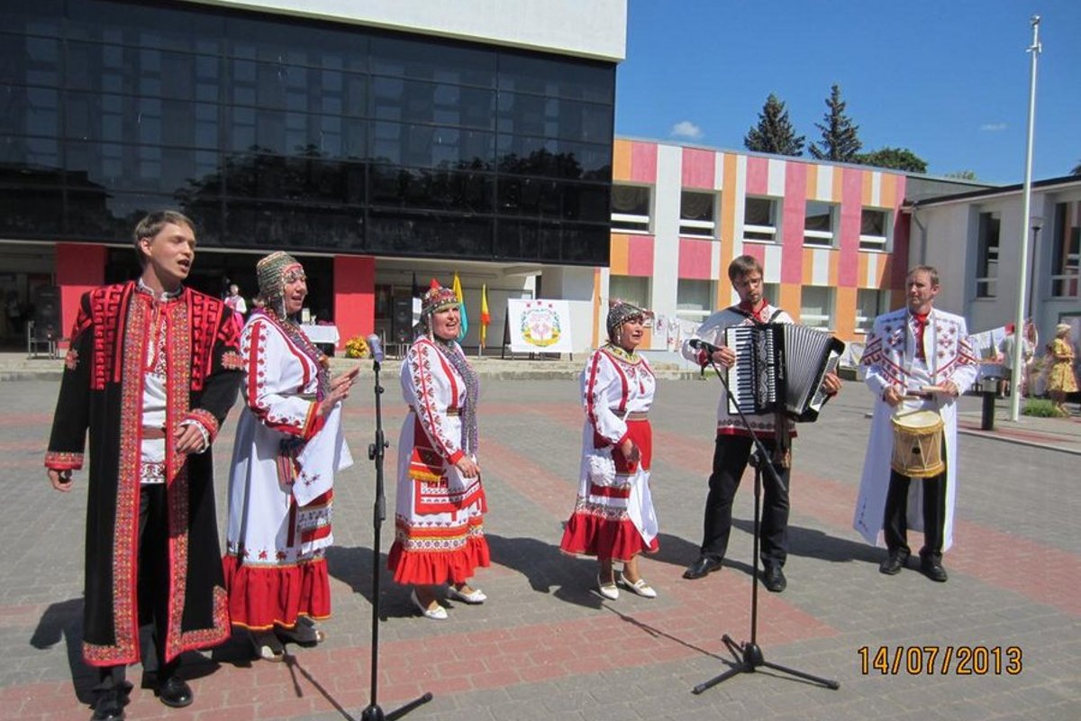 В Нарве впервые в Эстонии прошел чувашский национальный праздник Акатуй -  Delfi RUS