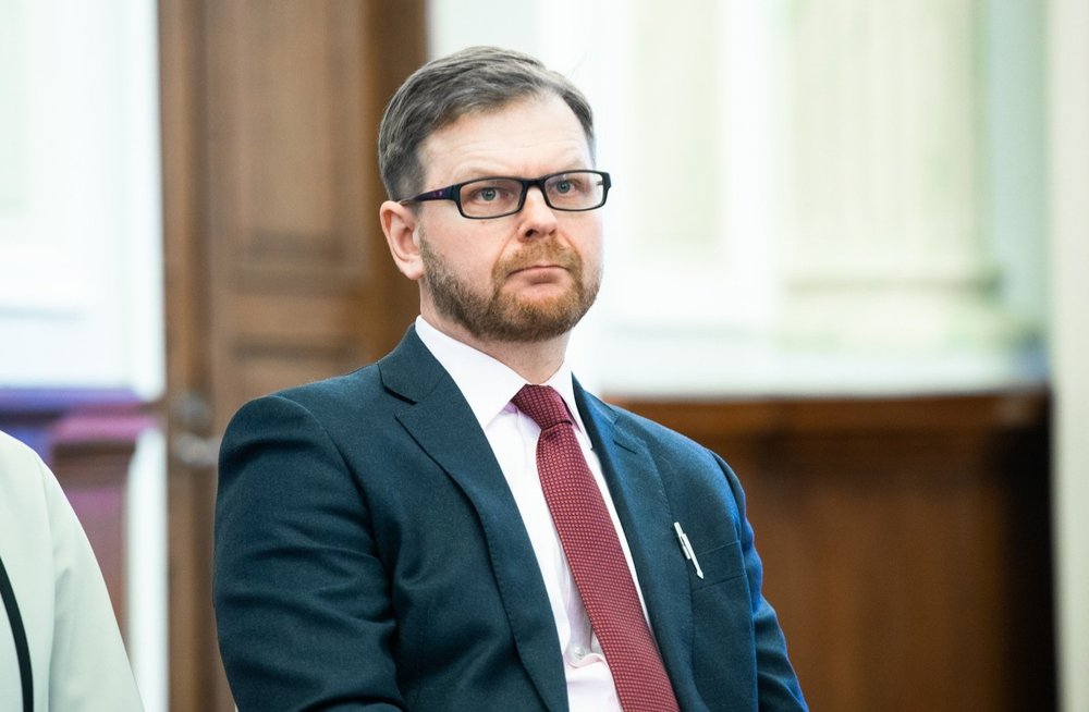 Глава финансовой