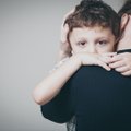KUIDAS PALUN? Klassikaaslasi kallistanud ja musitanud 5-aastane autistlik poiss tembeldati ametlikult seksuaalkurjategijaks