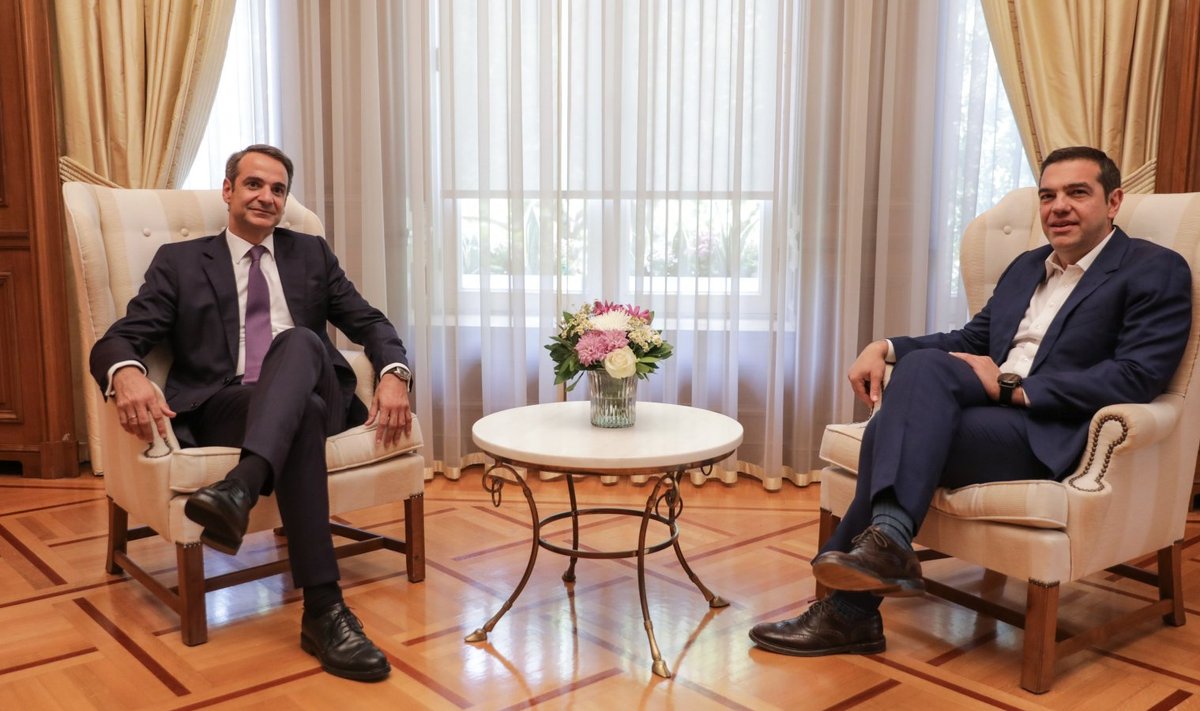 Kreeka endine peaminister Alexis Tsipras ja värskelt valitud peaminister Kyriakos Mitsotakis parteist Uus Demokraatia