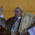 Paavst sõidab ajaloolisele kohtumisele oma eelkäijaga