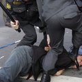 Vene politsei peksis läbi inimõiguslase ja opositsioonijuhi