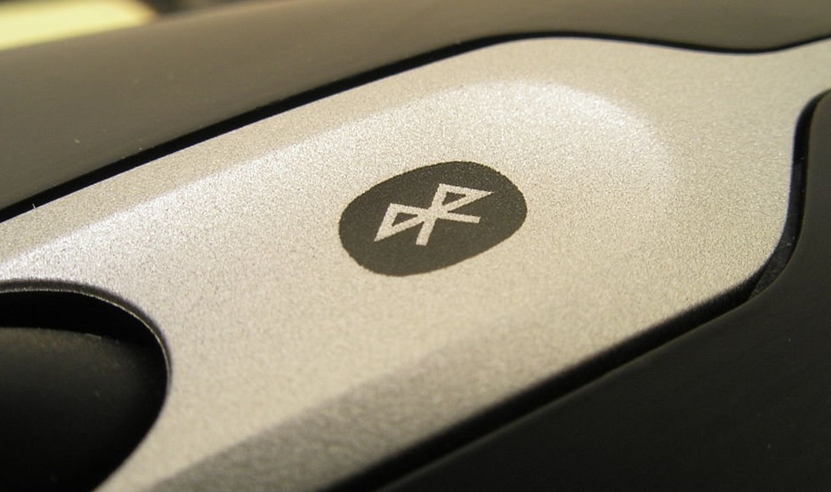 Bluetoothi logo arvutihiire küljel. (Foto: Wikimedia Commons / kasutaja Standardizer)