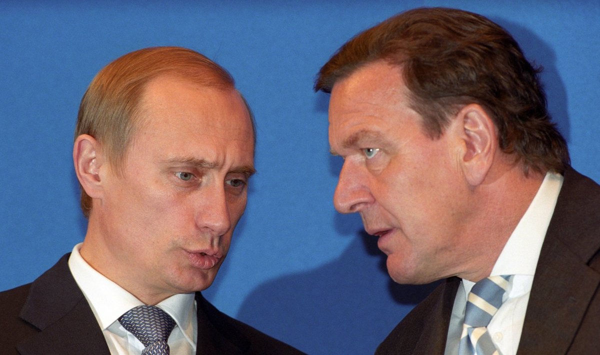 Putin ja Schröder - semud 22 aastat tagasi.