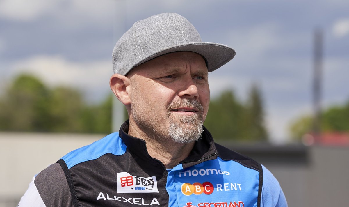 Eesti laskesuusakoondise peatreener Stefan Lindinger.