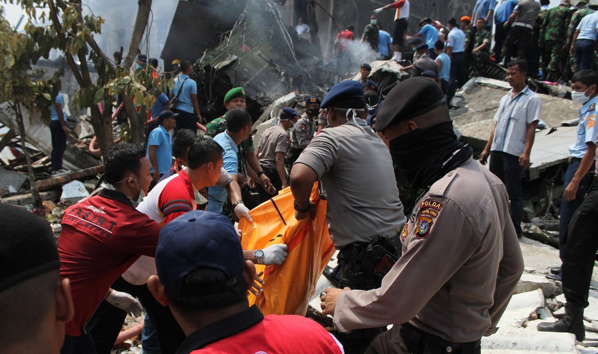 Indoneesia lennuõnnetus
