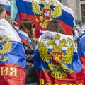 FOTOD | Jalgpalli EMi avamängus lehvisid tribüünidel Venemaa lipud