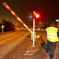 Eesti Raudtee juhatus otsustas: kõik raudteeülesõidud peavad saama foori ja tõkkepuu