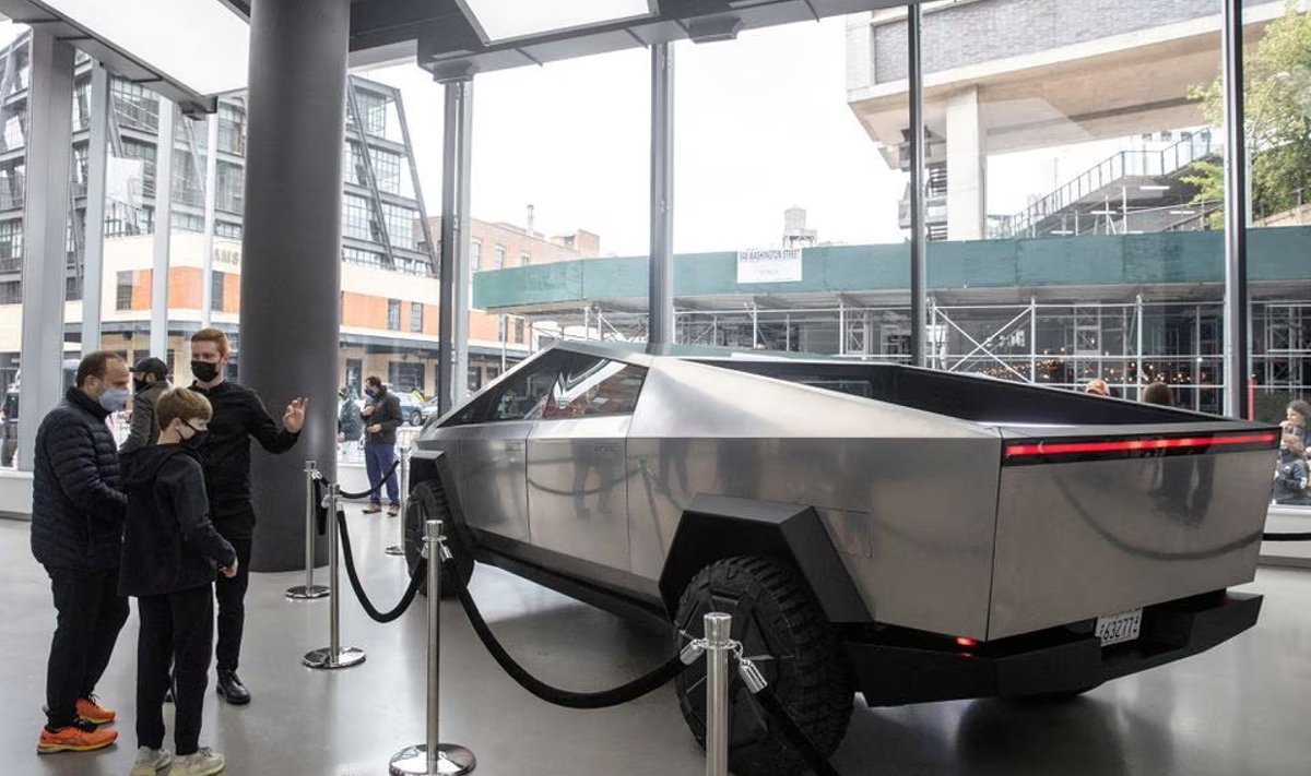 Cybertrucki prototüüp autonäitusel 2021. aastal