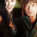 Mick Jagger esinemise ajal uimasteid ei taha