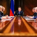 Medvedev käskis Roskosmosel vähem lobiseda ja rohkem tööd teha