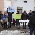 FOTOD | Teadlased protesteerivad Stenbocki maja eest teaduse viletsa rahastamise vastu