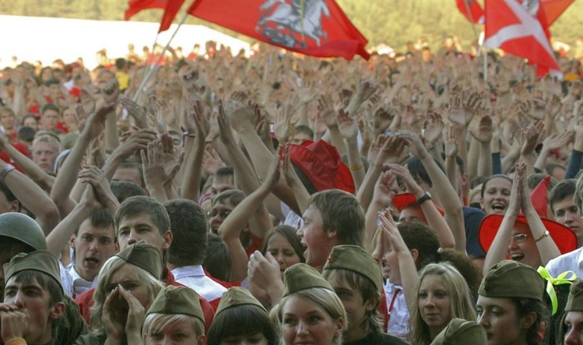 Väidetavalt noorteliikumisega SiiN seotud kremli-meelse Naši suvelaager